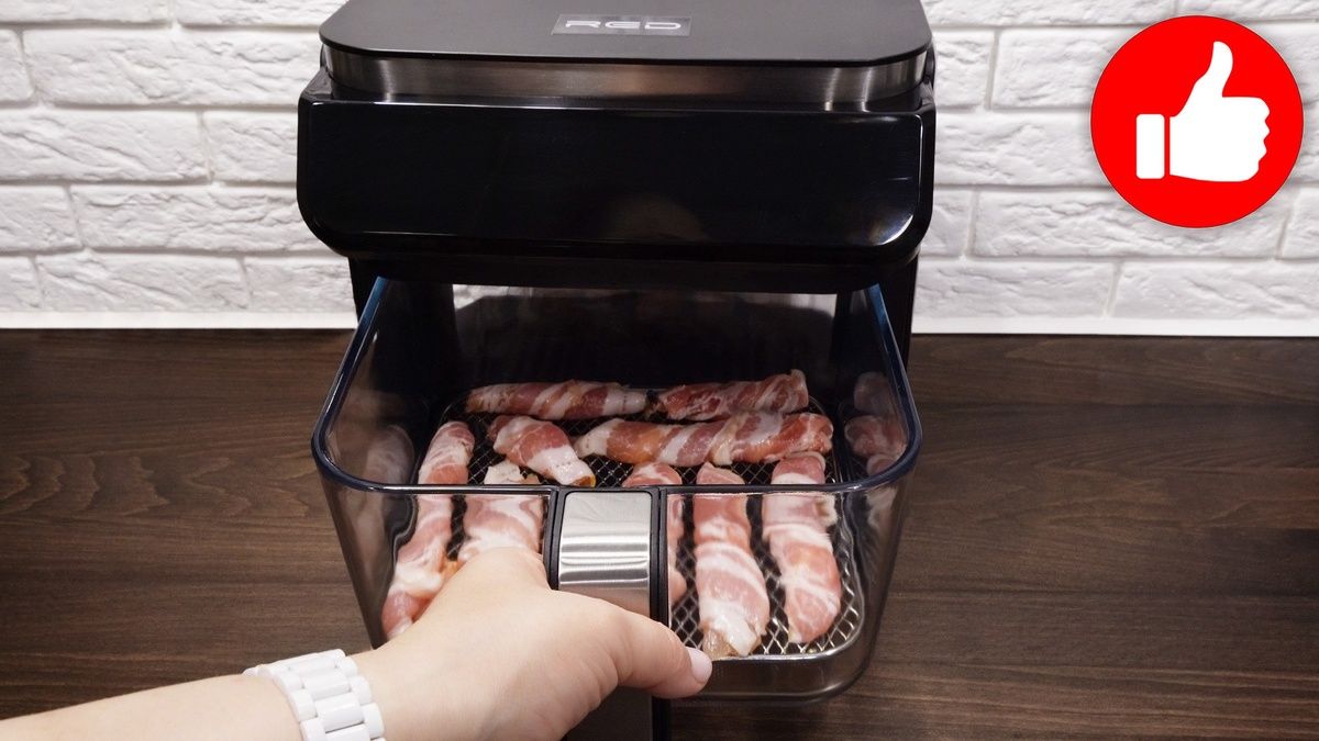 Кулинарное искусство: куриное филе, завернутое в золотистый бекон в аэрогриле