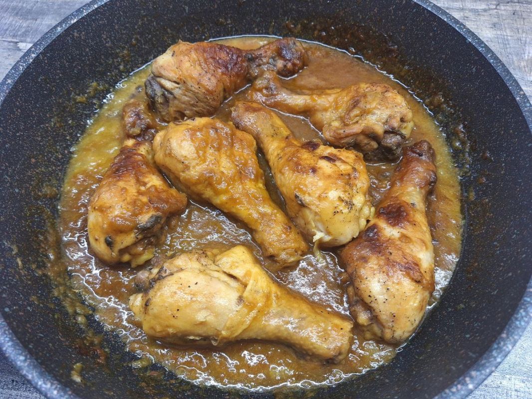 Куриные голени в карамельном соусе