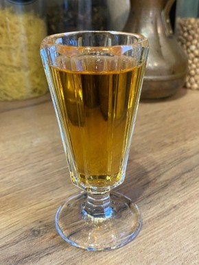 Теплота зимы: два рецепта настоек для душевной компании