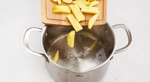 Простой и вкусный суп с фаршем и картошкой для всей семьи