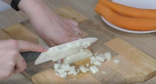 Универсальный рецепт тушеной капусты