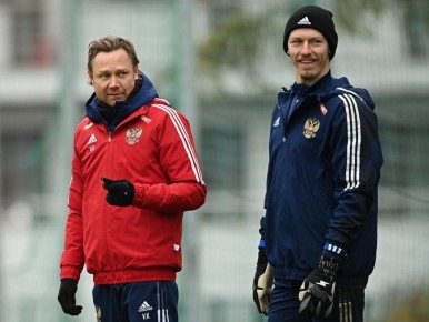 Карпин и Сафонов готовят оливье перед Новым годом