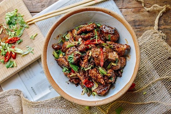 Неповторимый вкус Синьцзяна: пряная баранина с зирой, которая покорит вас