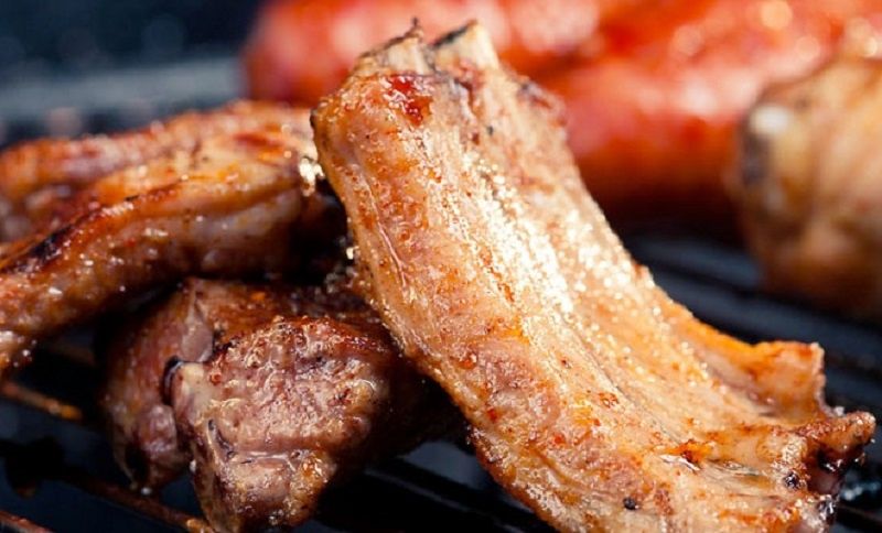 Идеальные свиные ребрышки: секреты мастерства для вашего гриля