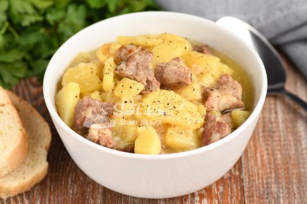 Тушеная картошка с мясом: секреты идеального блюда