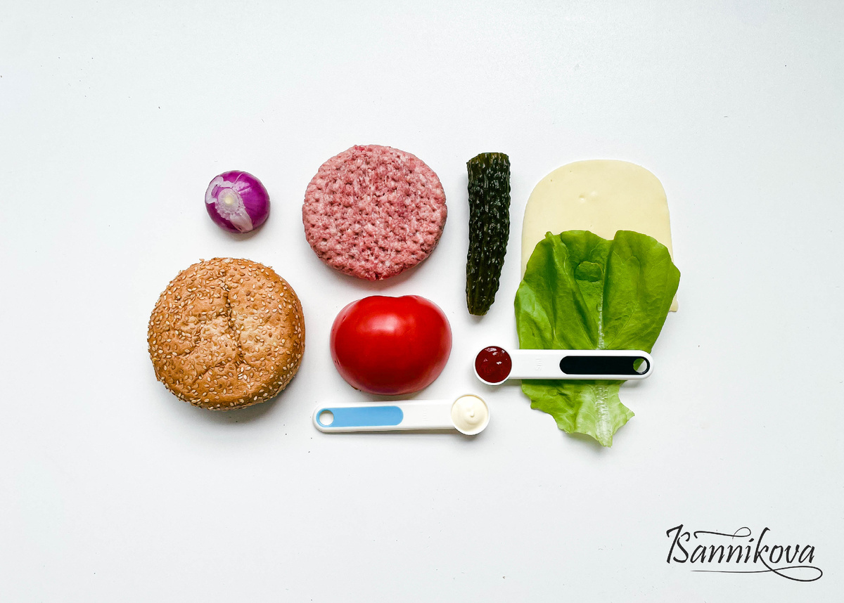 Как приготовить идеальный бургер с маринованными огурцами и сыром