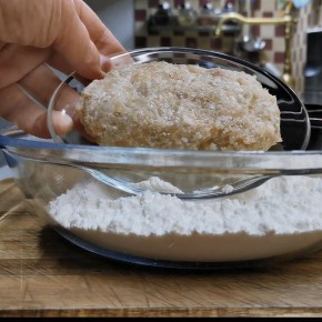 Необычные котлеты с творогом, которые удивят вас своей нежностью