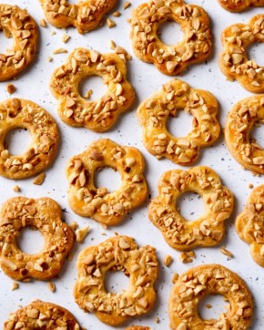 Арахисовые колечки: восхитительное печенье для праздничного стола