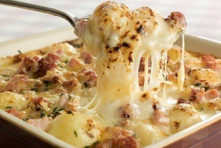 Нежный картофель по-французски с сырной корочкой