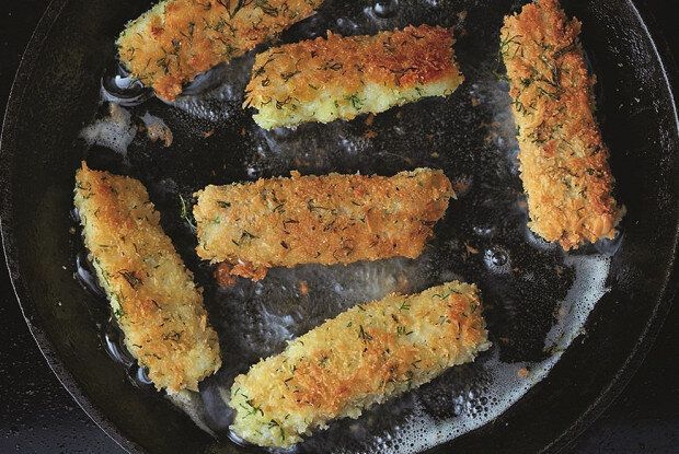 Как приготовить домашние рыбные палочки легко и быстро