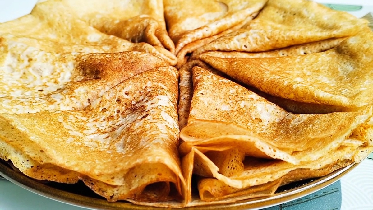 Нежные блинчики на молоке из цельнозерновой муки