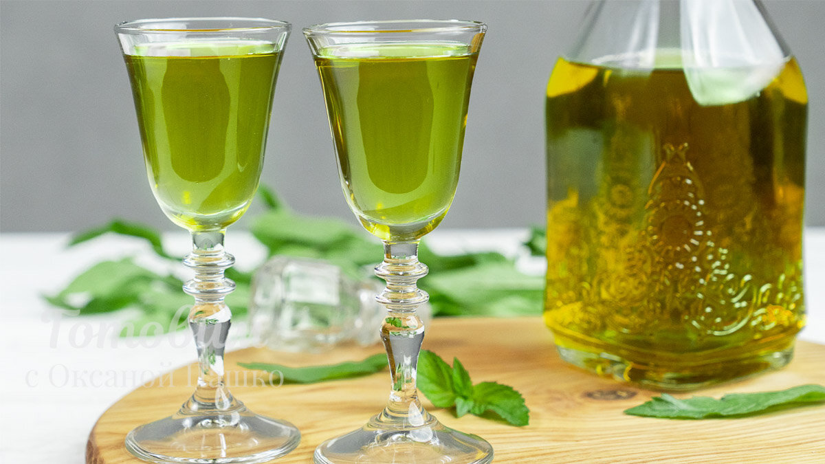 Как приготовить мятный ликер: секреты домашнего лакомства