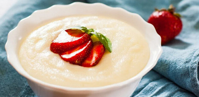 Нежная манная каша: рецепт для всей семьи