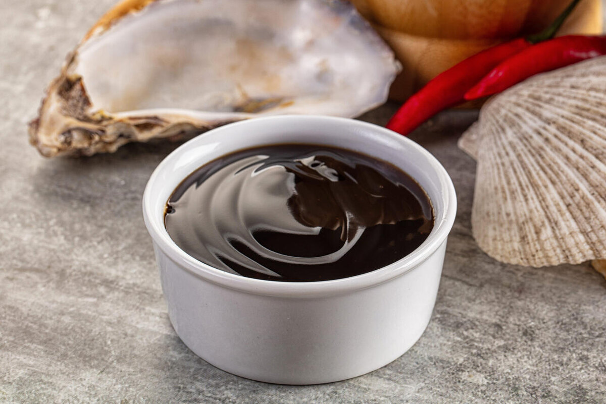 Устричный соус: как выбрать и использовать на кухне