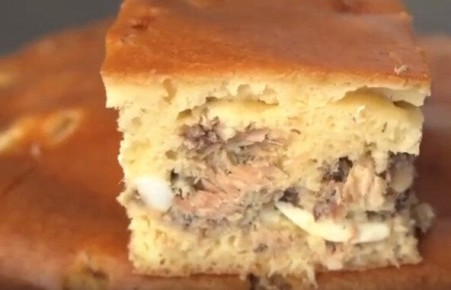 Вдохновение из прошлого: советский рыбный пирог поднимает кулинарные традиции