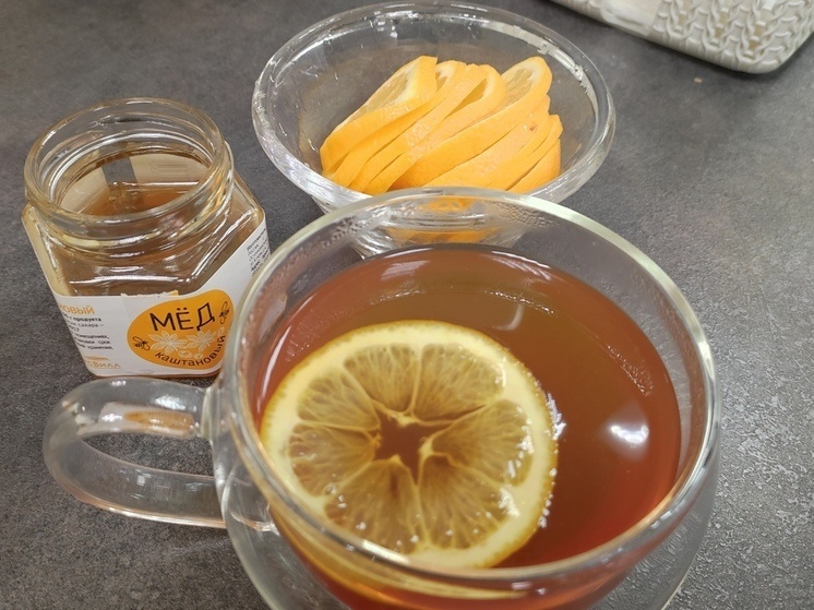 Почему лимонная вода — ваш новый утренний гуру