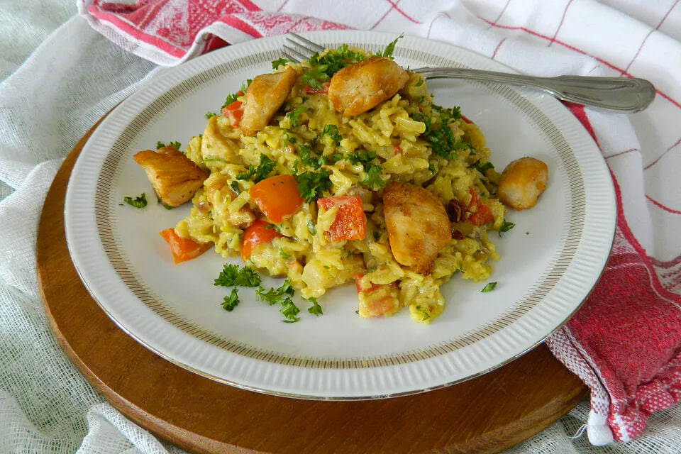 Курица с рисом: непривычный взгляд на знакомые вкусы