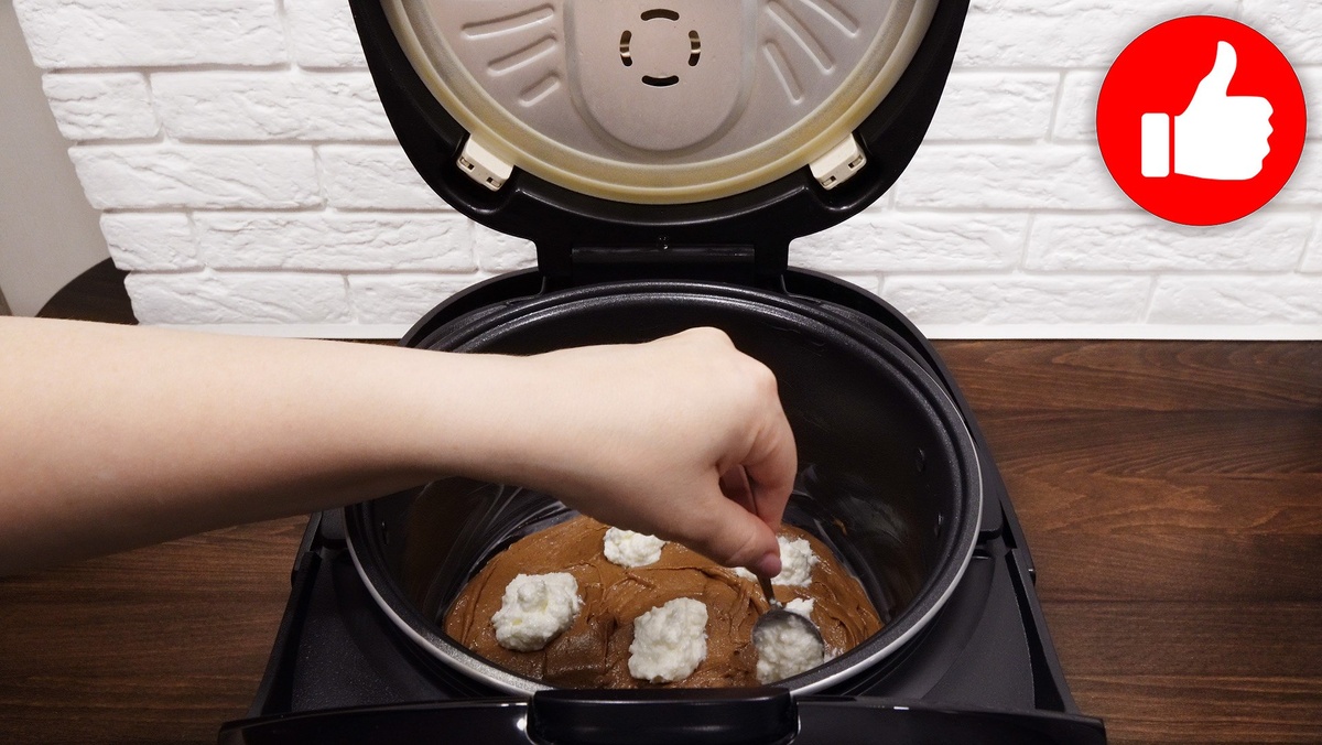 Простой и восхитительный пирог с творогом для вашей мультиварки