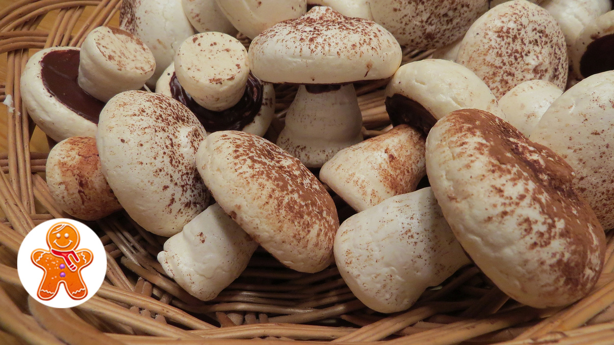 Нежные грибочки из безе: простой рецепт для сладкоежек