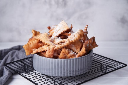 Хрустящий хворост: как удивить близких вкусом детства