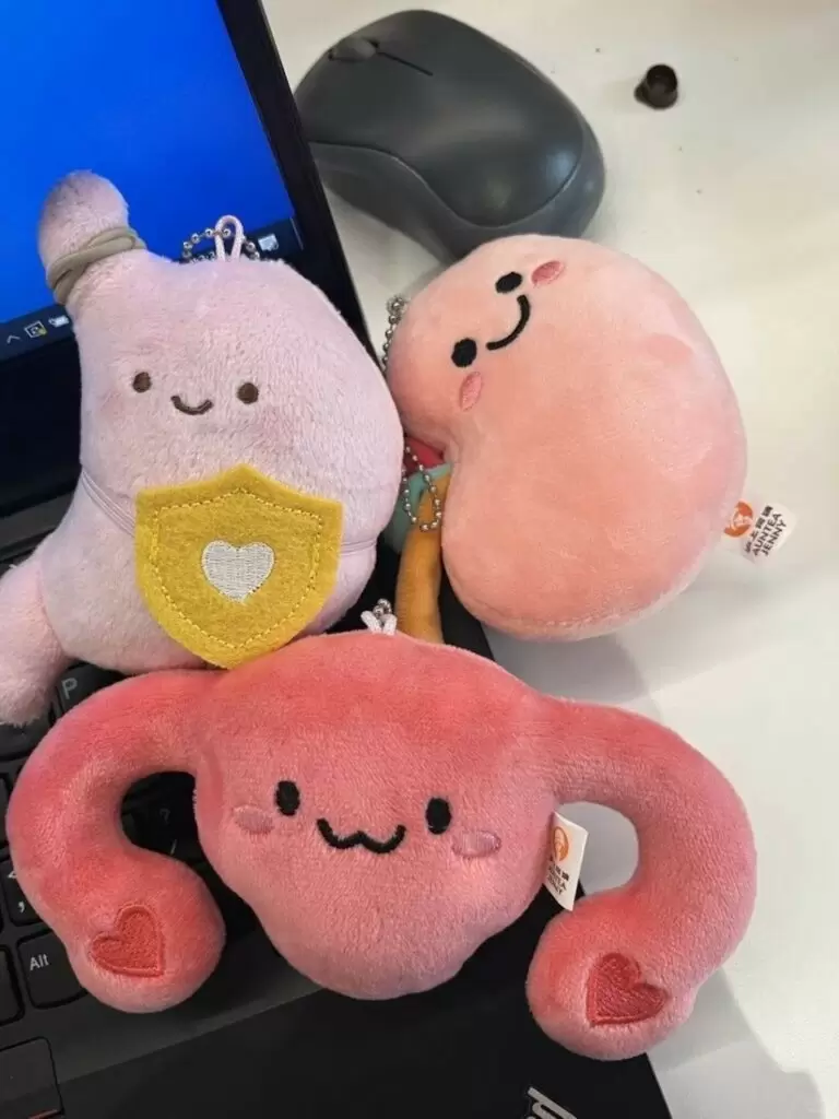 Шанхайские чайные новинки: плюшевые матки в стаканчиках бабл-ти