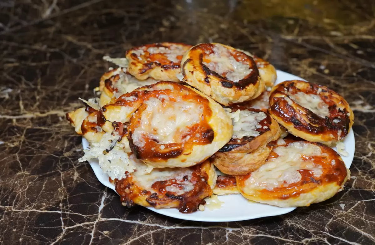 Мини пицца из столовой объясняет простоту готовки на каждый день