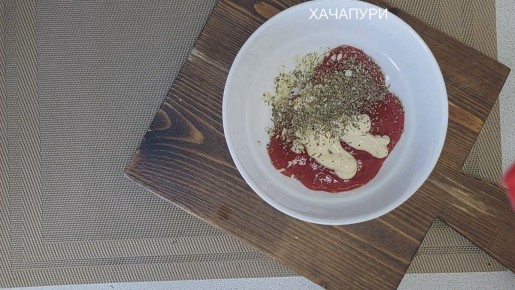 Творим кулинарное волшебство: как быстро накормить компанию с помощью слоеного теста