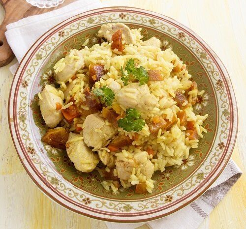 Плов с курицей и хурмой: необычное сочетание для вашего стола