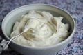 Необычная заправка для салатов, которая конкурирует с привычным майонезом