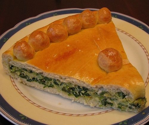 Пиршество осени: дрожжевой пирог с зеленым луком и яйцом